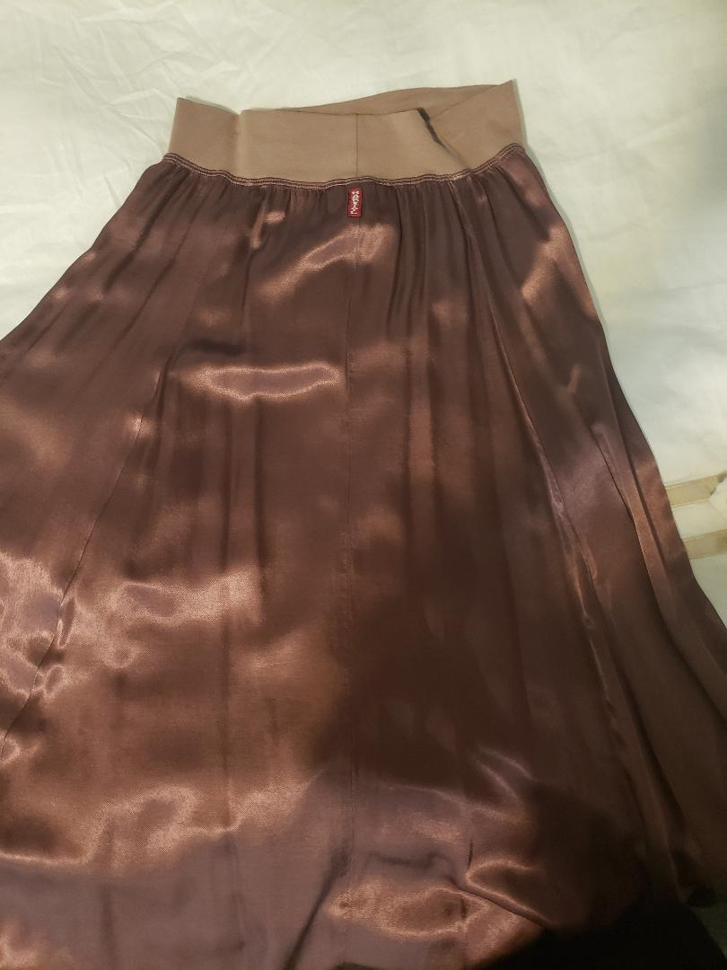 Hardtail slip skirt, size small